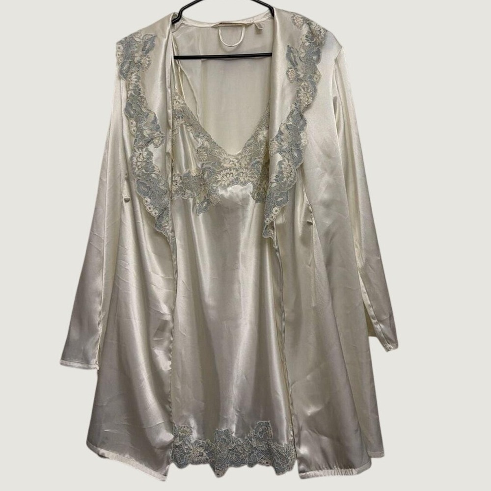 Victoria's Secret Vintage Ivory Satin Lace Robe and Slip Set Blue Floral Trim S